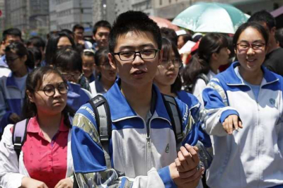 В Китае растёт безработица среди молодых специалистов на фоне ускоренного внедрения искусственного интеллекта и автоматизации