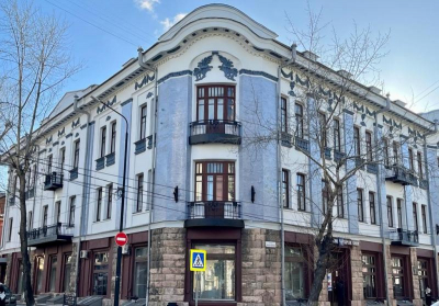 Бабродвиж в Иркутске: концерт «Беседы королей», спектакль «Последний срок» и литературный час «Васюткино озеро»