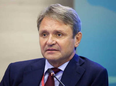 Из России с деньгами: Федун, Рыболовлев, Волож и Мамут оформляют паспорта офшоров