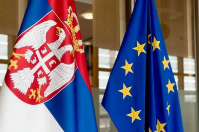 Сербия рискует потерять до 1,5 миллиарда евро финансирования ЕС из-за связей с Россией