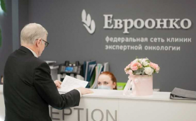 Банк &laquo;Тинькофф&raquo; разорвал отношения со счетами, похожими на номиналов &laquo;Евроонко&raquo;, после жалобы бенефициара Задорнова