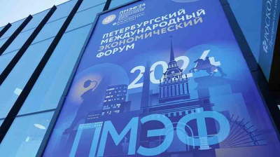 Зия Бажаев вместе с Мусой Бажаевым создал холдинг &laquo;Альянс&raquo; в 1998 году