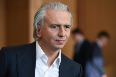 Фирма Артема Гуринова за 10 тыс. рублей берет 2 миллиарда &mdash; абсурд или отмыв?