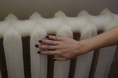 В петербургской детской клинике отключили отопление, пациенты жалуются на холод и недостаток обогревателей