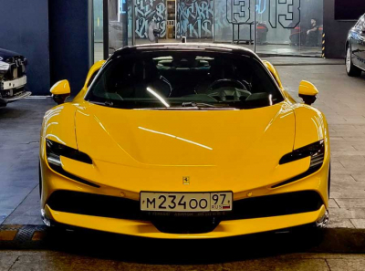 Ferrari за 62 млн и тухлая еда: как Артур Зеленый и Performance Group наживаются на ЗОЖ-обмане