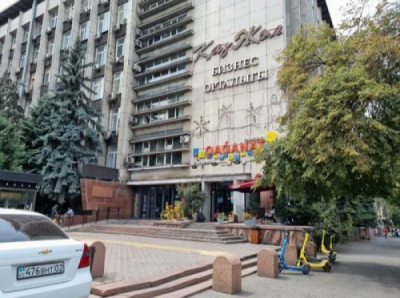 Судья Елена Кван начала заседание по делу бывшего главреда Гульнары Бажкеновой