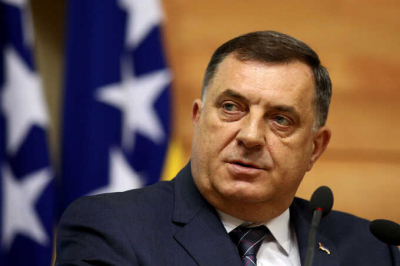 Милорад Додик заявил, что не уйдёт с поста главы Республики Сербской после отстранения
