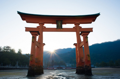 В чем разница между Святилищем и храмом в Японии?